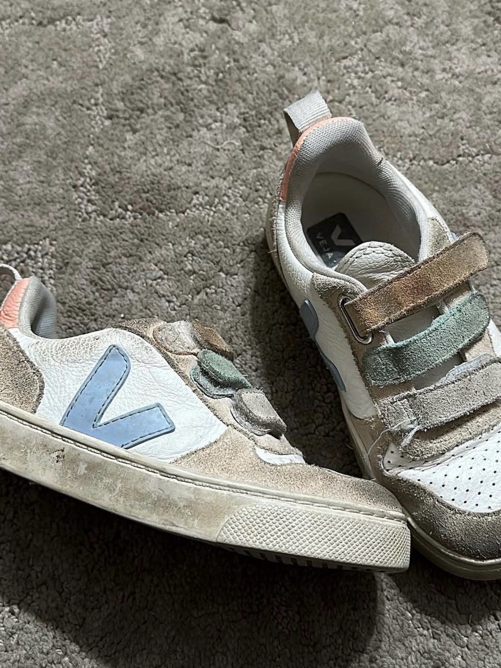 Veja Kids Velcro Sneakers in White with Light Blue and Paste size 12 (eu 29)